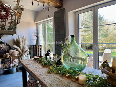 Maison - 200 m² - 6 pièces