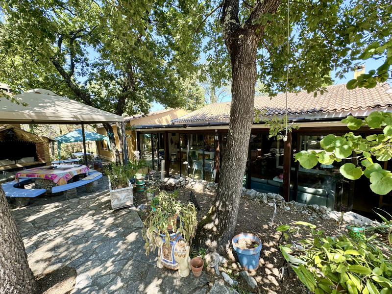 Villa - 163 m² - 6 pièces