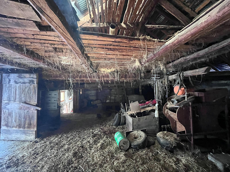 Maison - 370 m² - 6 pièces