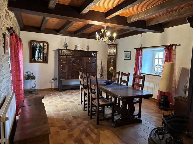 Maison - 184 m² - 5 pièces