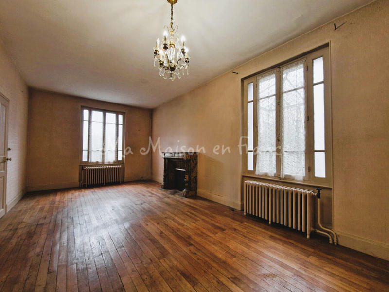 Maison - 146 m² - 9 pièces