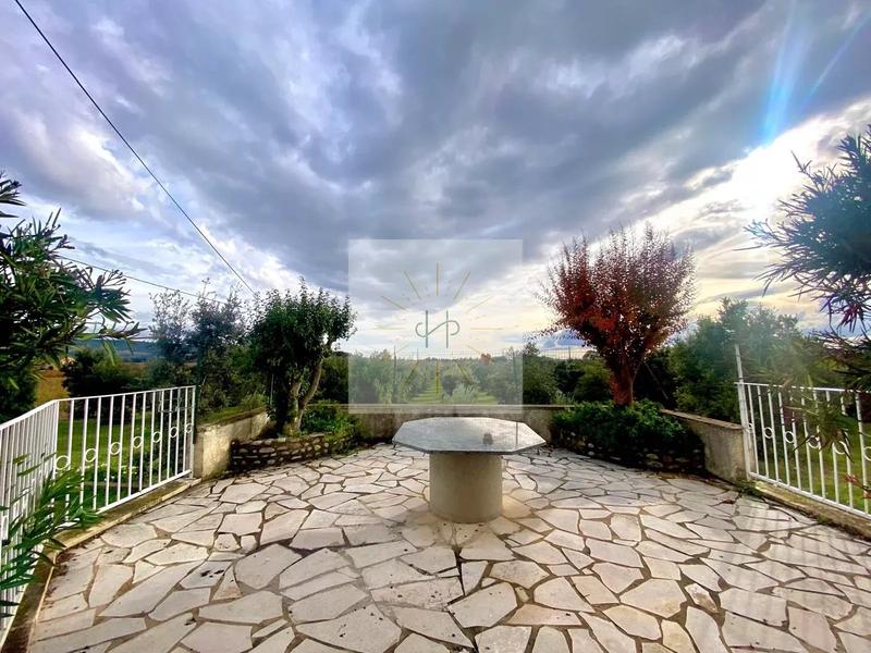 Maison - 130 m² - 10 pièces