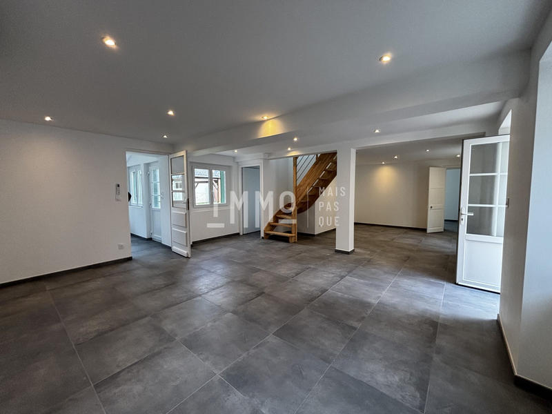 Maison - 95 m² - 6 pièces