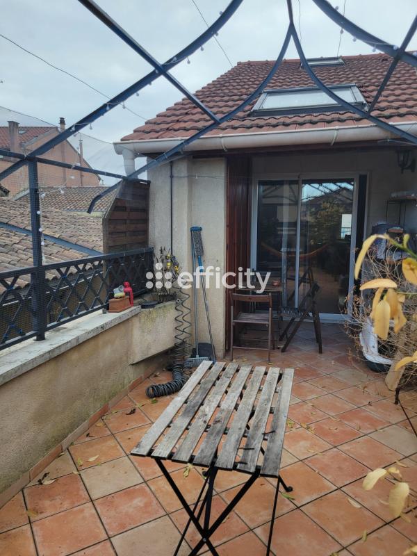 Appartement - 120 m² - 6 pièces