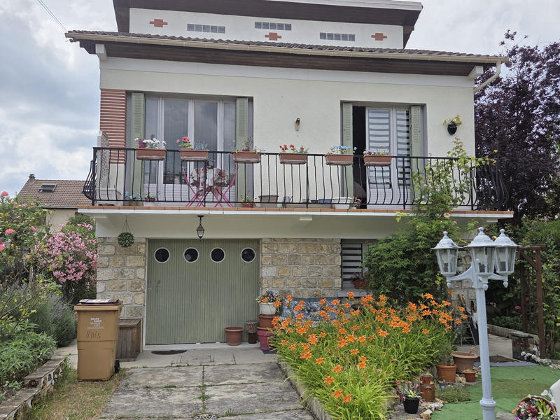 Maison - 92 m² - 4 pièces