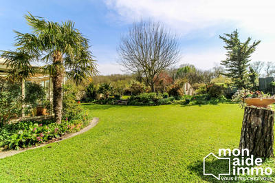 Maison - 311 m² - 7 pièces