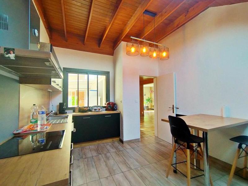 Maison - 188 m² - 8 pièces