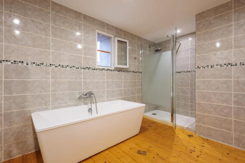 Mas - 580 m² - 11 pièces