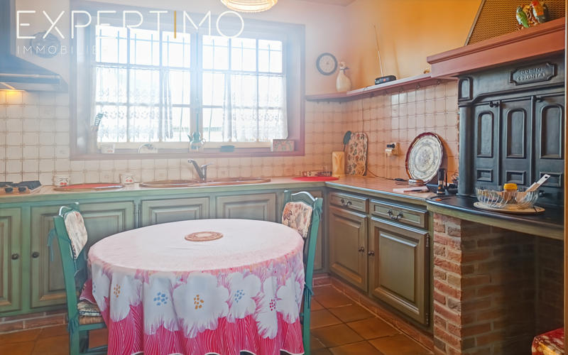 Maison - 200 m² - 6 pièces