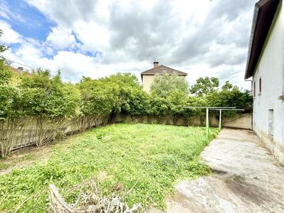 Maison - 192 m² - 7 pièces