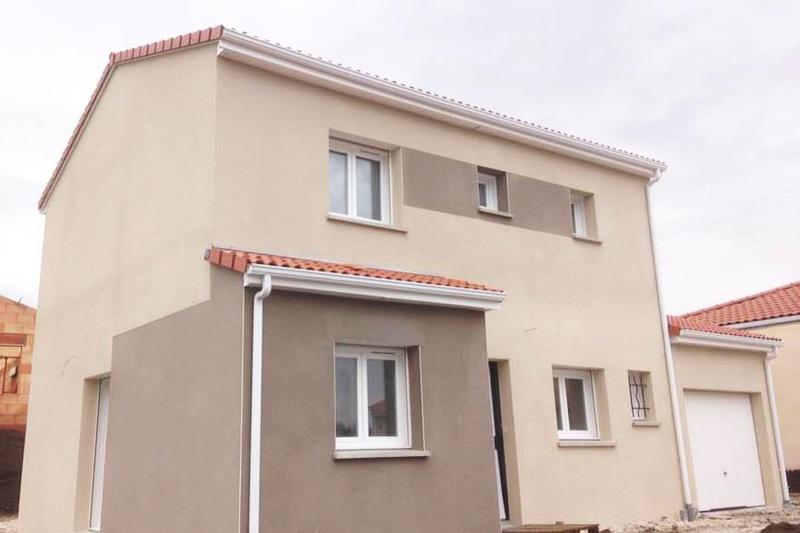 Maison - 85 m² - 4 pièces