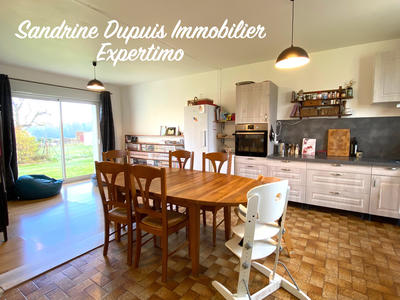 Maison - 205 m² - 9 pièces