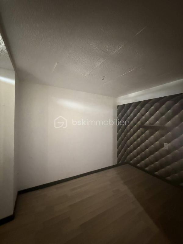 Maison - 80 m² - 6 pièces