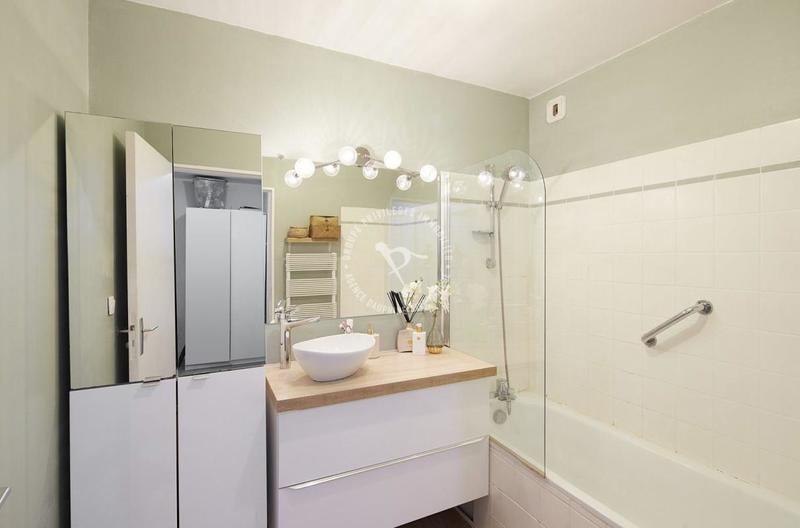 Appartement - 89 m² - 4 pièces