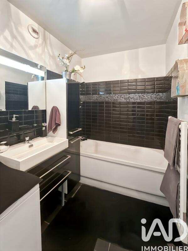 Appartement - 77 m² - 4 pièces