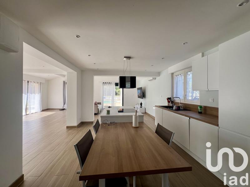 Maison de maîtres - 162 m² - 9 pièces