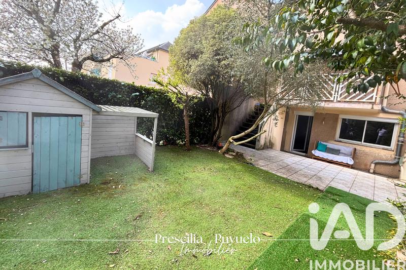 Maison - 88 m² - 5 pièces