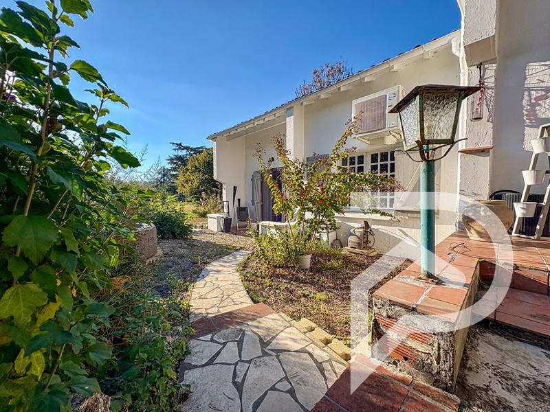 Maison - 185 m² - 6 pièces