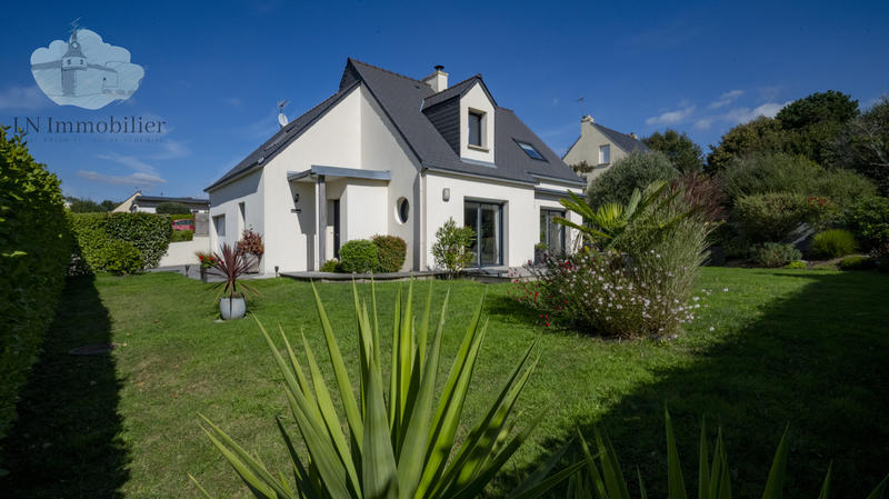 Maison - 101 m² - 6 pièces