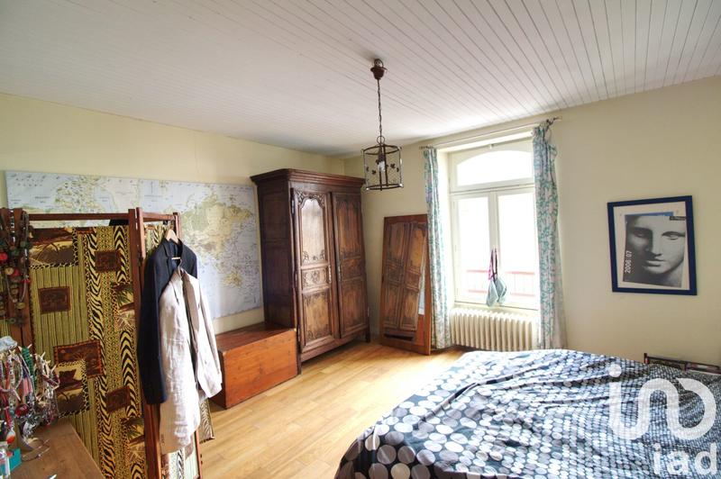 Maison - 241 m² - 12 pièces