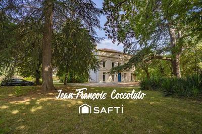 Maison de maîtres - 446 m² - 15 pièces