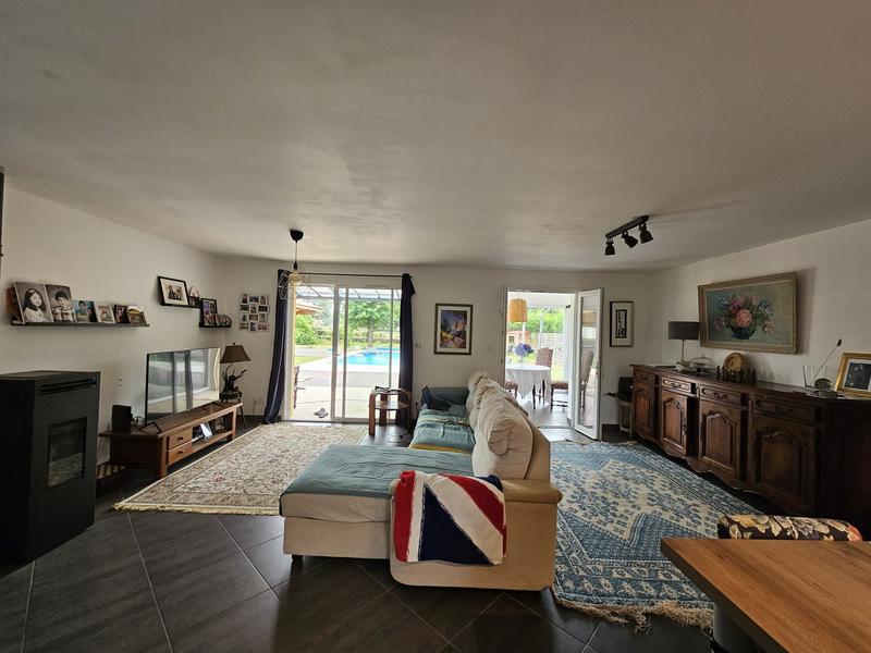 Maison traditionnelle - 116 m² - 6 pièces