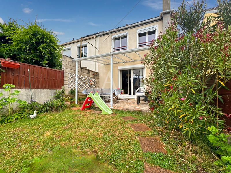 Maison - 85 m² - 4 pièces