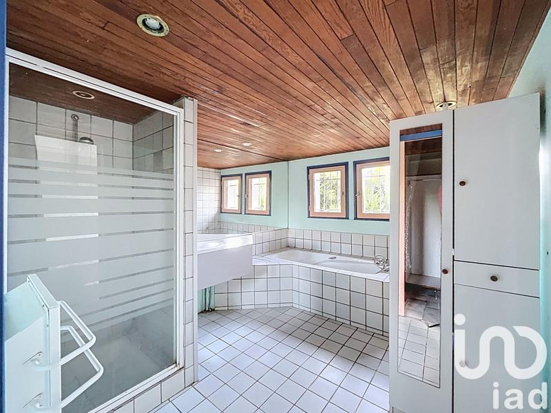 Maison - 260 m² - 5 pièces