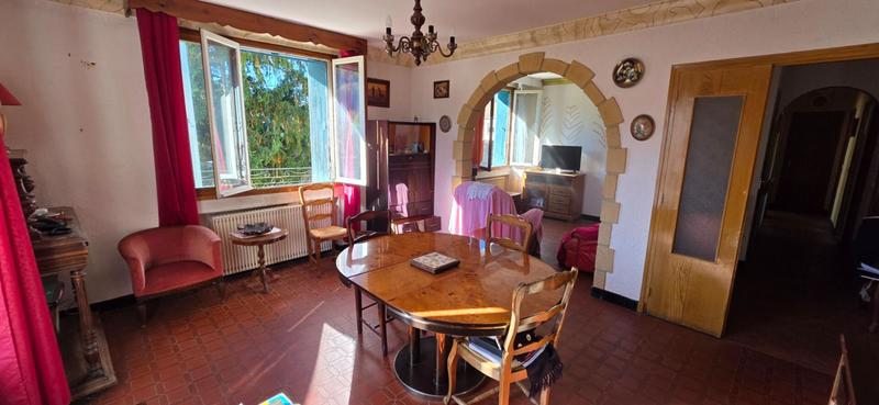 Maison - 163 m² - 7 pièces