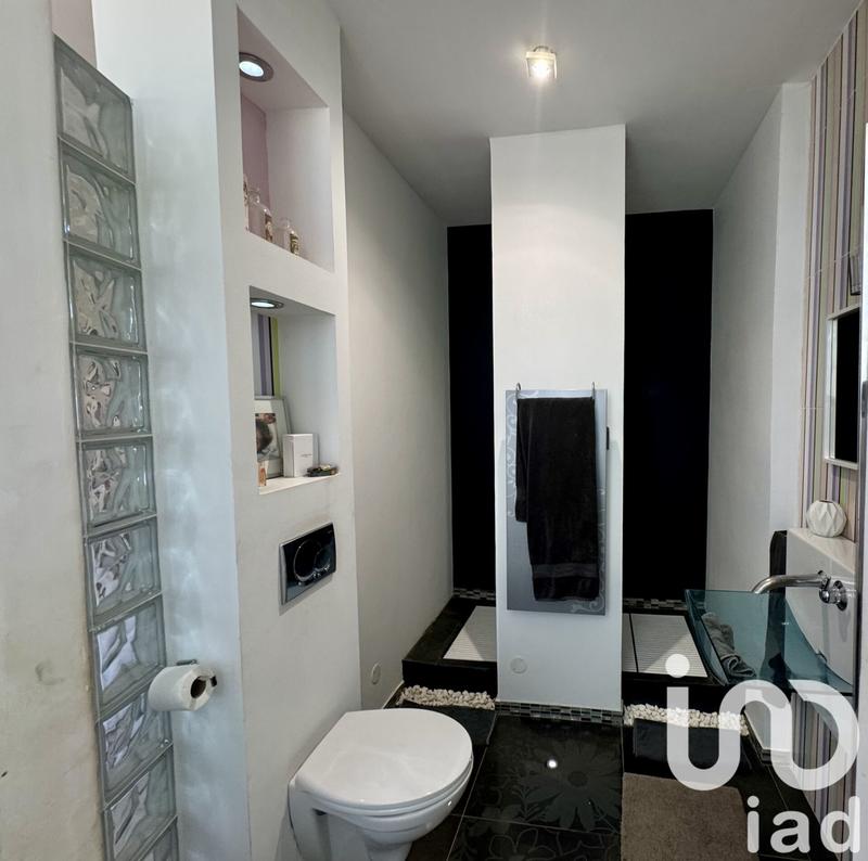 Maison - 400 m² - 10 pièces