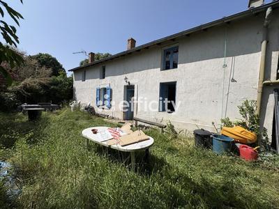 Maison - 102 m² - 4 pièces