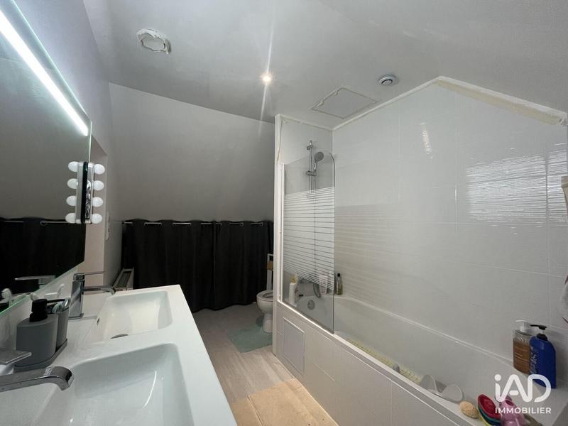 Maison - 92 m² - 5 pièces