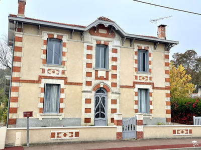 Maison - 140 m² - 7 pièces