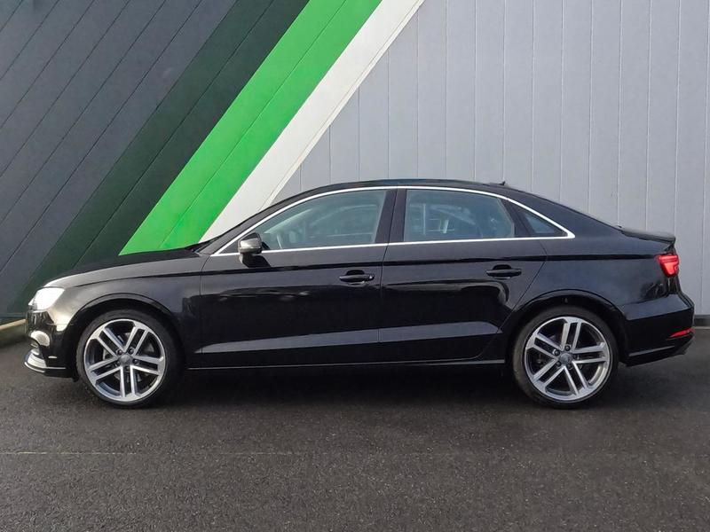 Audi A3 Berline 35 Tdi 150 s tronic 7 Design Luxe