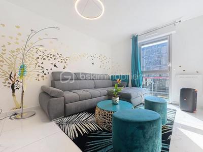 Appartement - 77 m² - 4 pièces