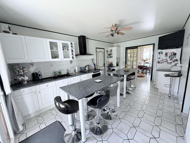 Maison - 182 m² - 7 pièces