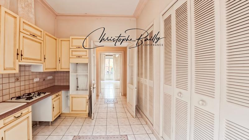 Appartement bourgeois - 158 m² - 4 pièces