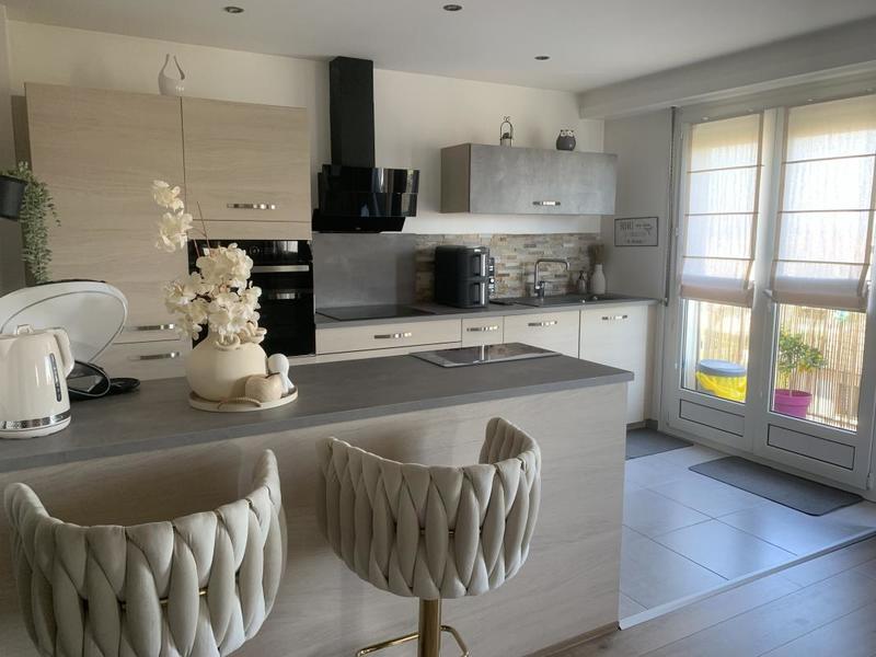 Appartement - 82 m² - 4 pièces