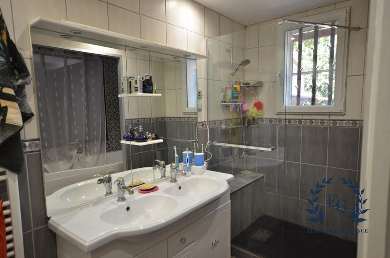 Maison - 102 m² - 4 pièces