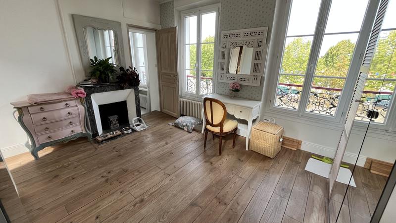 Maison ancienne - 171 m² - 7 pièces