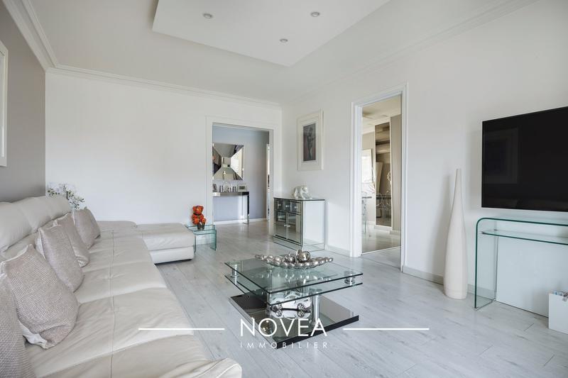 Appartement - 93 m² - 4 pièces