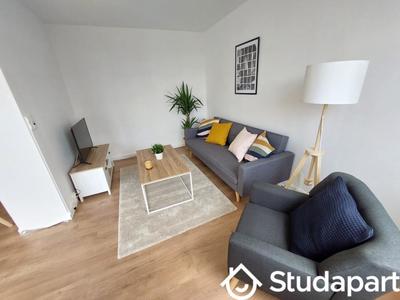 Chambre - 9 m² - 1 pièce