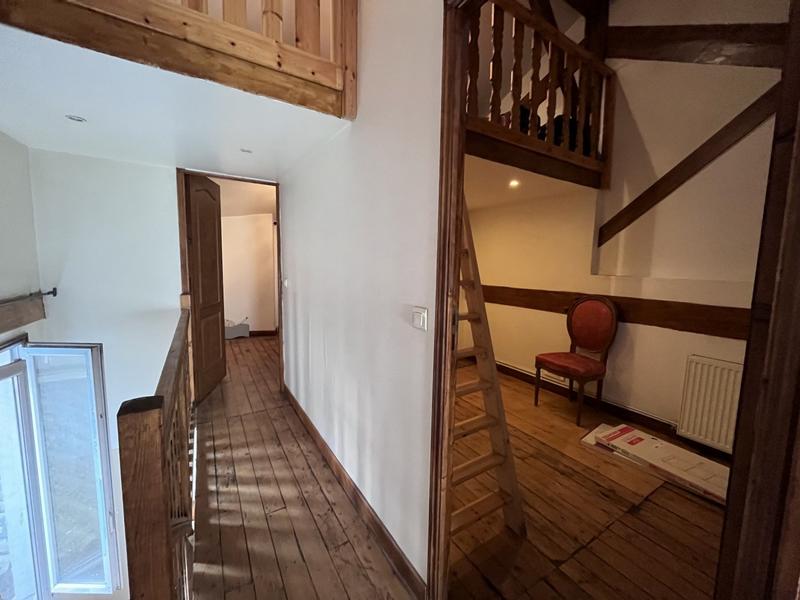 Local commercial - 1 229 m² - 5 pièces