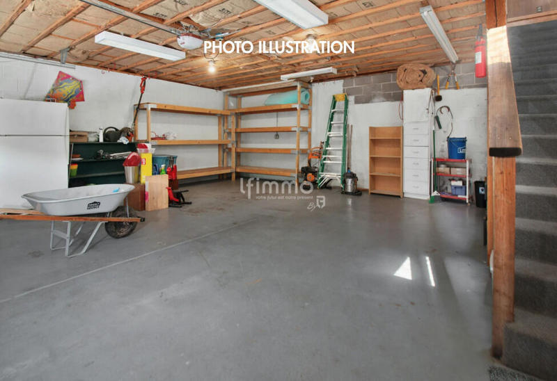 Local commercial - 250 m² - 9 pièces