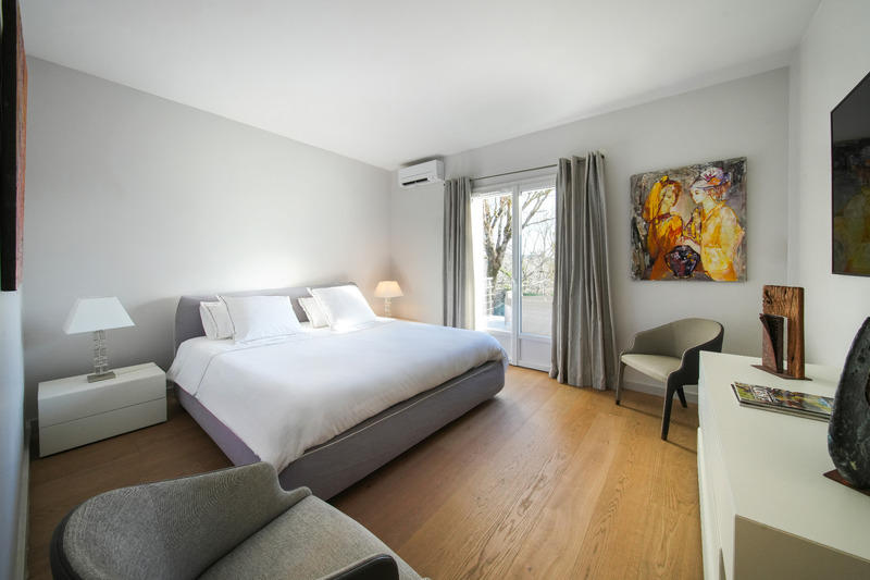 Maison - 200 m² - 7 pièces