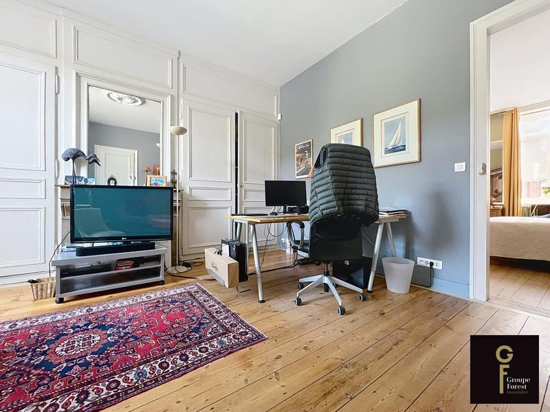 Maison - 255 m² - 9 pièces