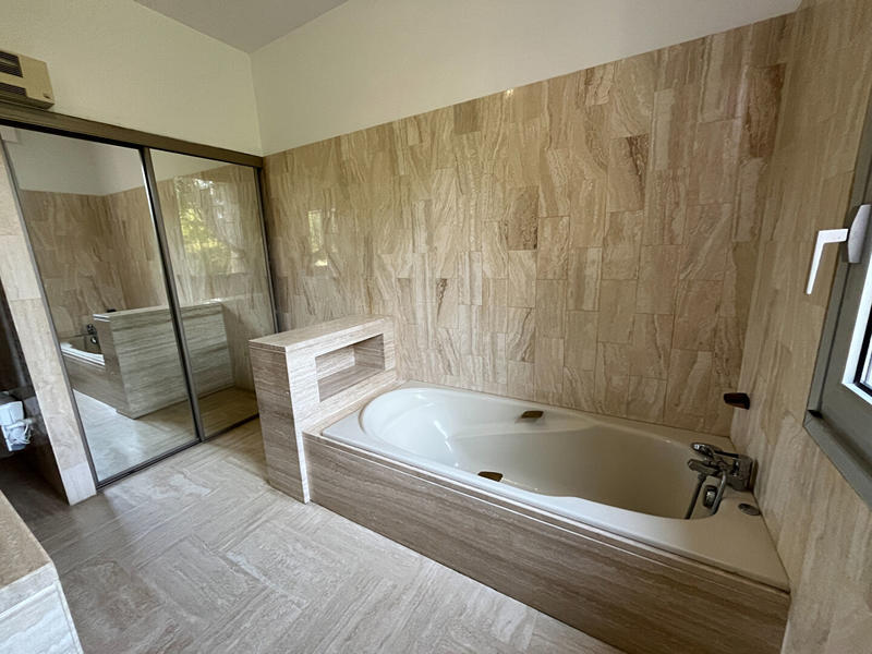 Maison - 159 m² - 5 pièces