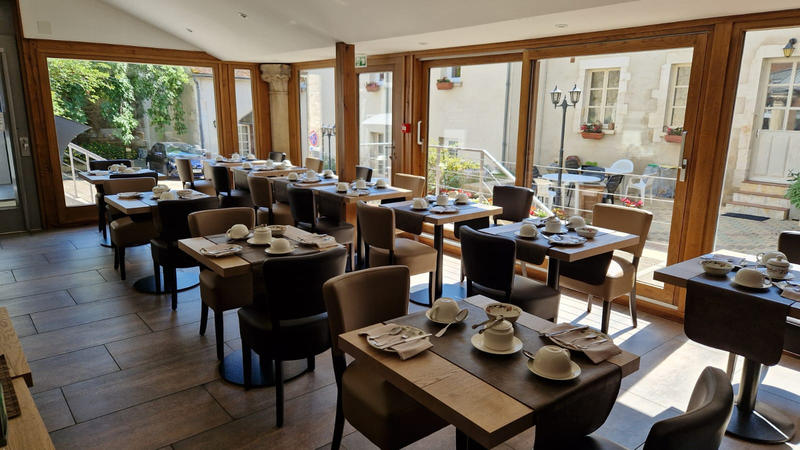 Fonds de commerce - 1 400 m²