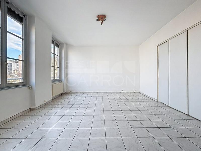 Appartement - 77 m² - 3 pièces