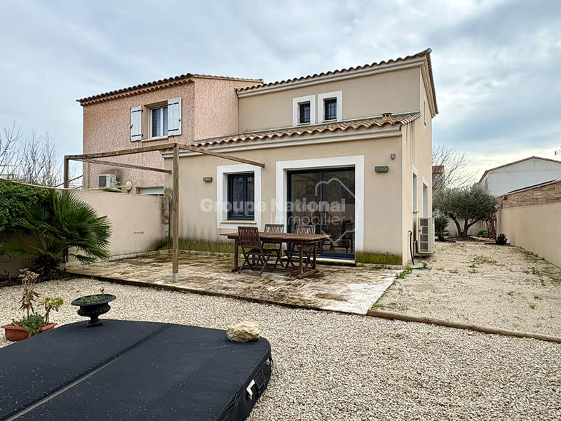 Villa - 90 m² - 4 pièces